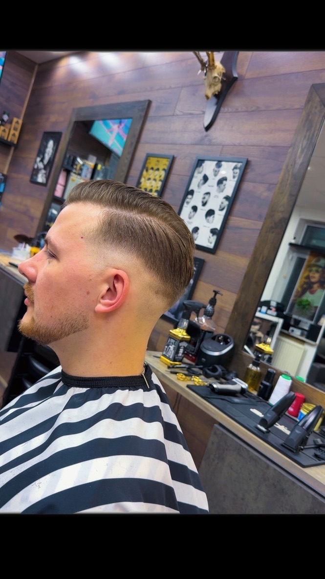 Salon Shave & Cut – arbete