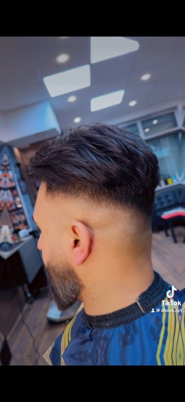 Salon Shave & Cut – arbete