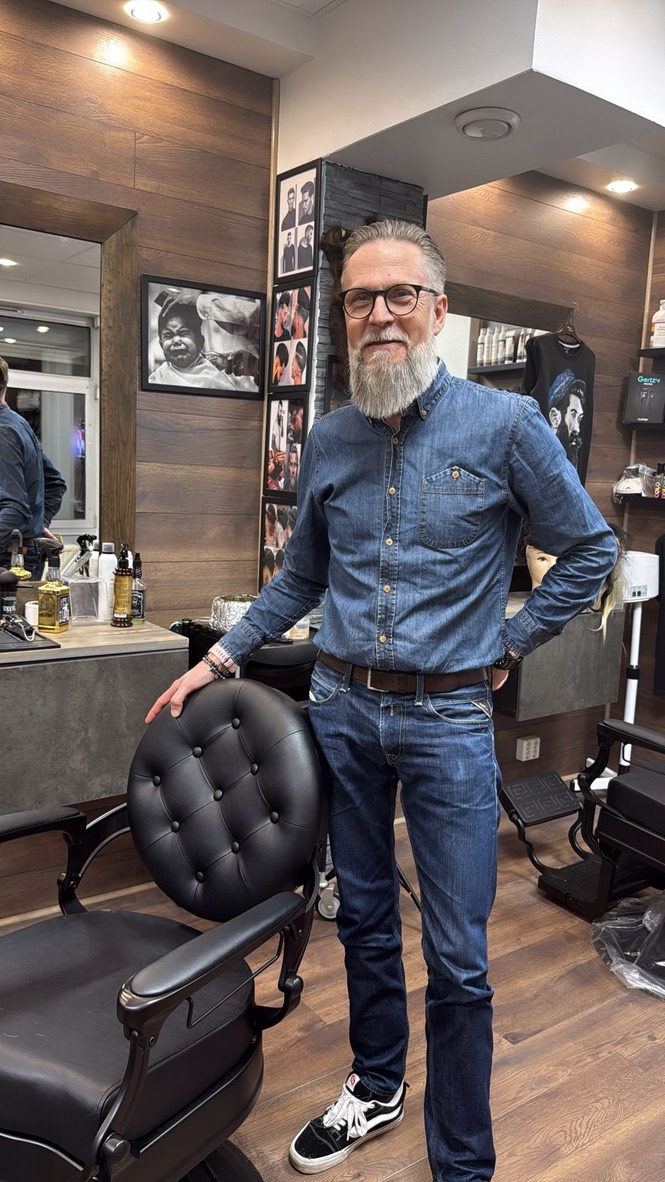 Salon Shave & Cut – arbete
